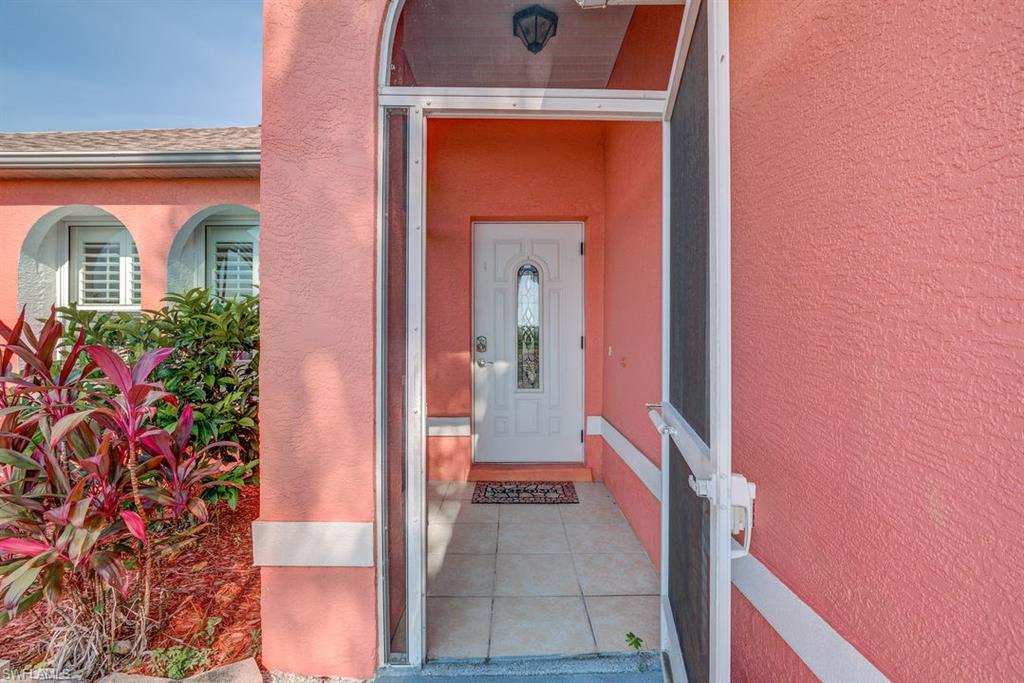 CAPE CORAL - Residential