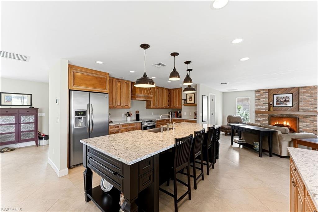 SPANISH WELLS - Residential