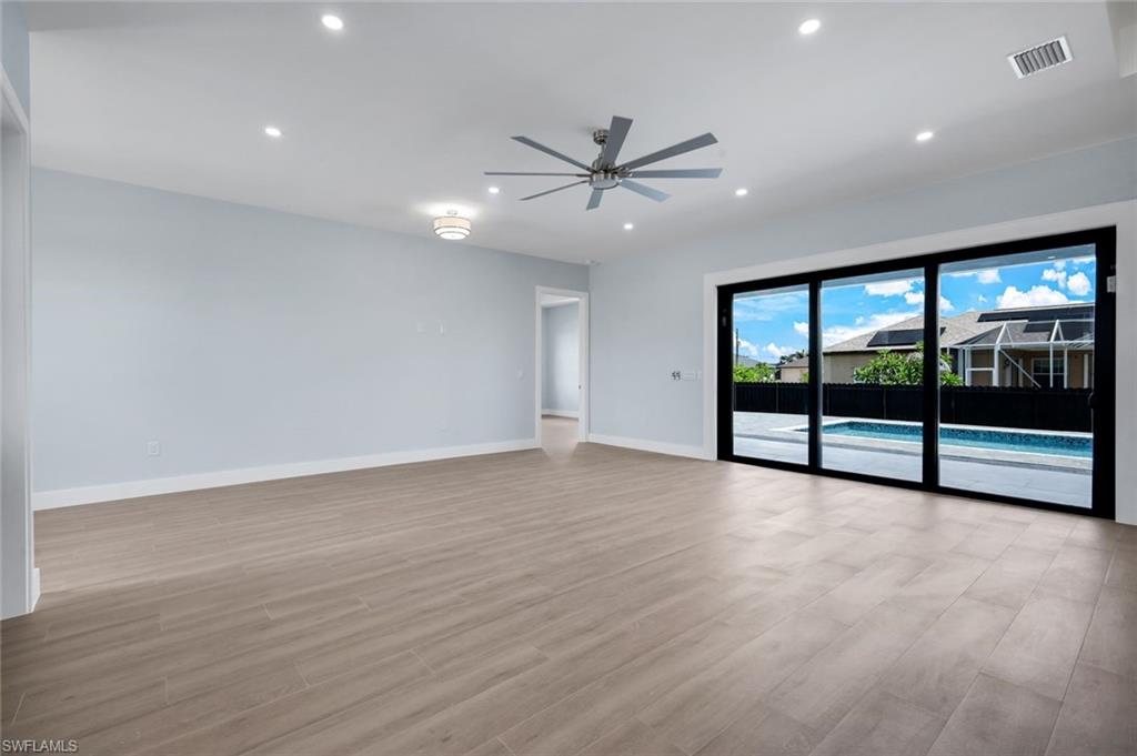 SOUTH GULF COVE - Residential