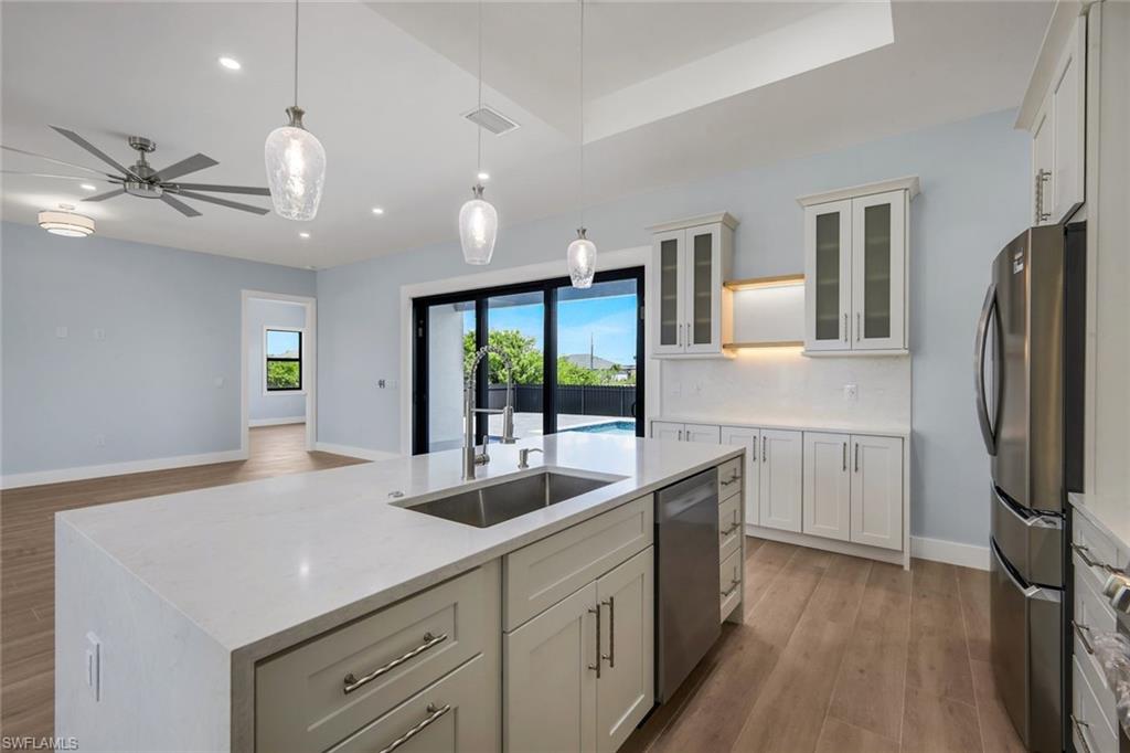 SOUTH GULF COVE - Residential