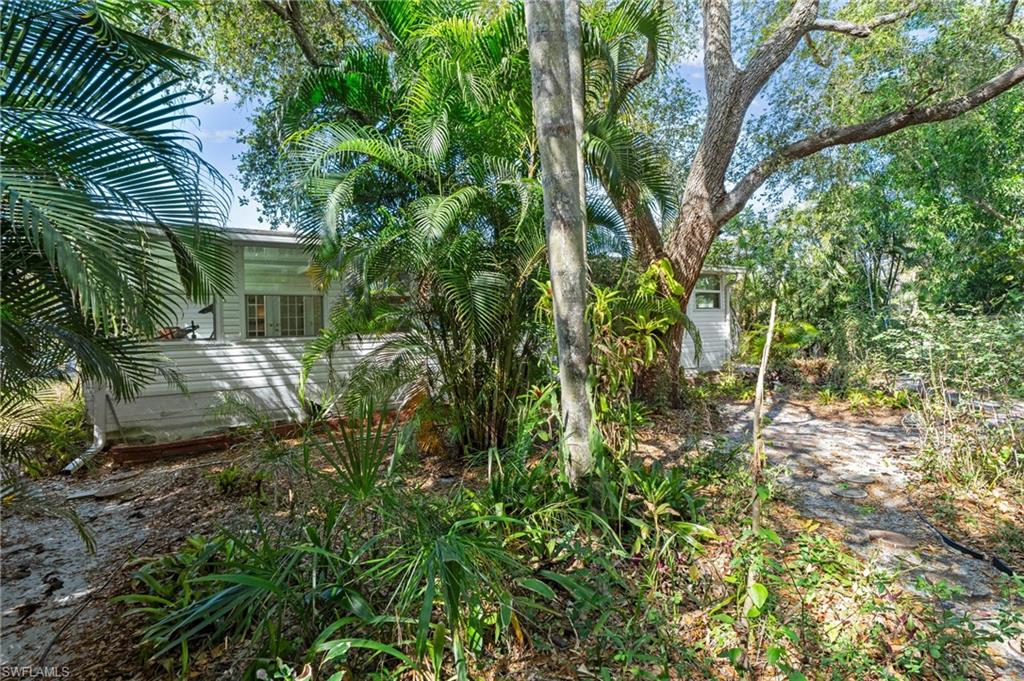 RIVERWOOD - Residential