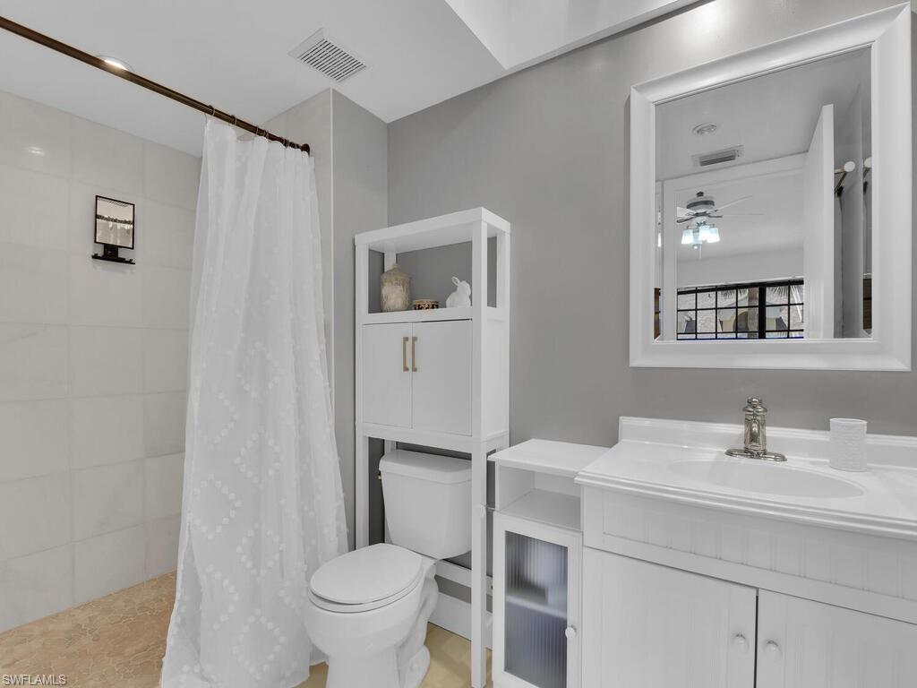 PELICAN RIDGE - Residential