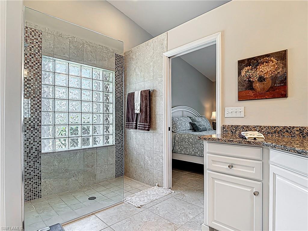 DEL VERA COUNTRY CLUB - Residential