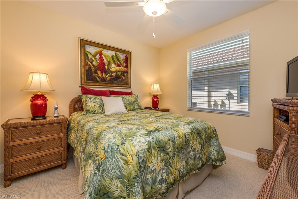 SATURNIA LAKES - Residential