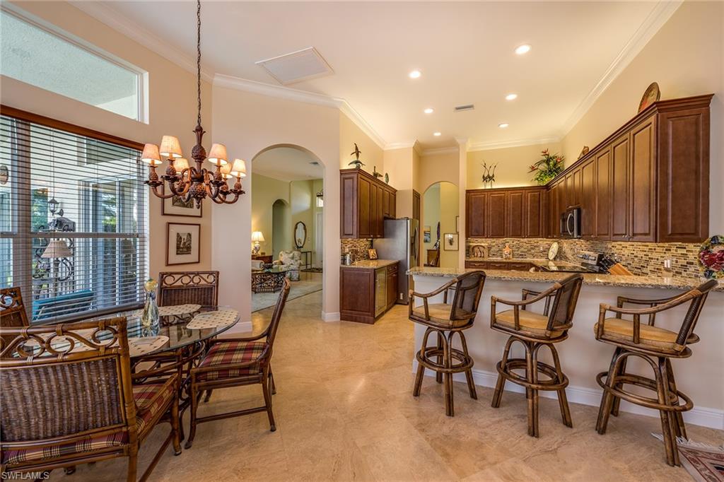 SATURNIA LAKES - Residential