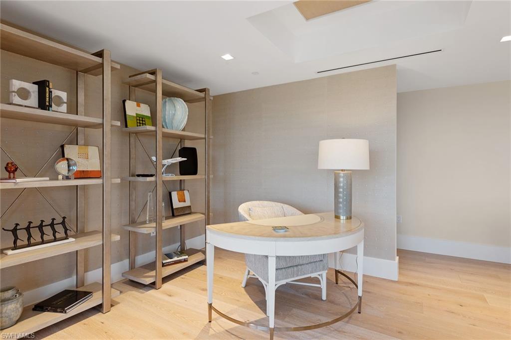 MYSTIQUE - Residential