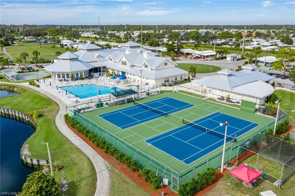 SIX LAKES COUNTRY CLUB - Residential