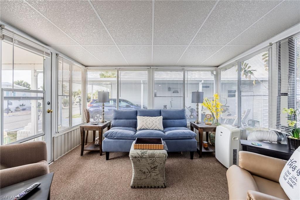 SIX LAKES COUNTRY CLUB - Residential