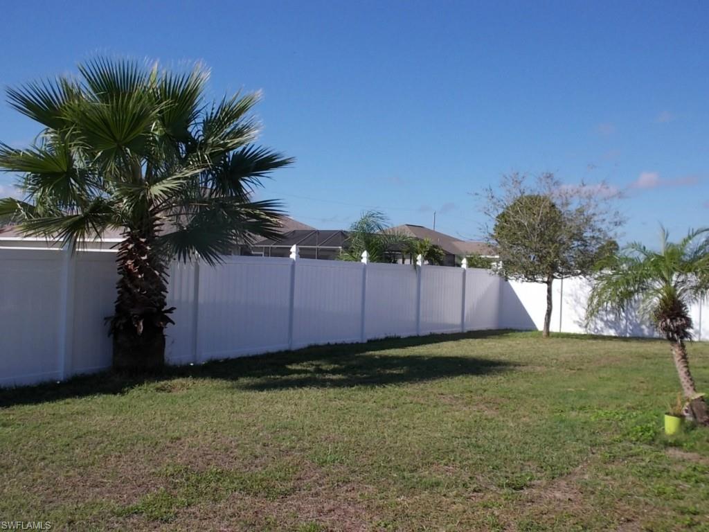 CAPE CORAL - Residential