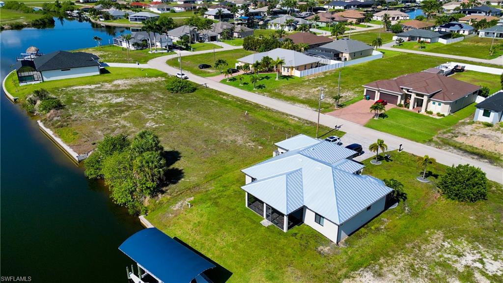 CAPE CORAL - Land