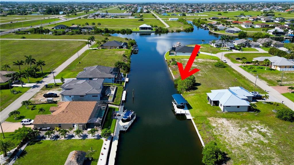 CAPE CORAL - Land