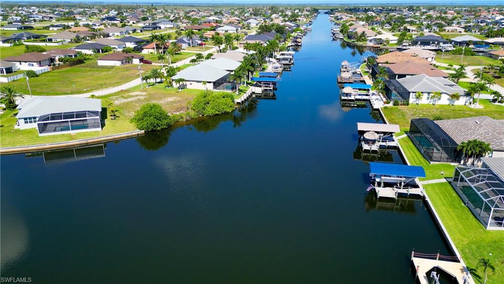 CAPE CORAL - Land