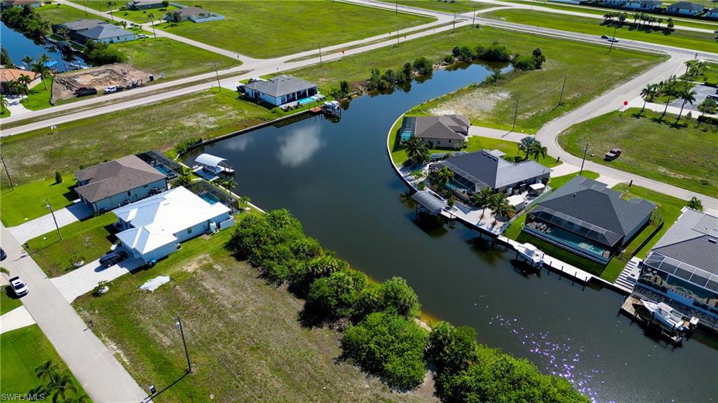 CAPE CORAL - Land