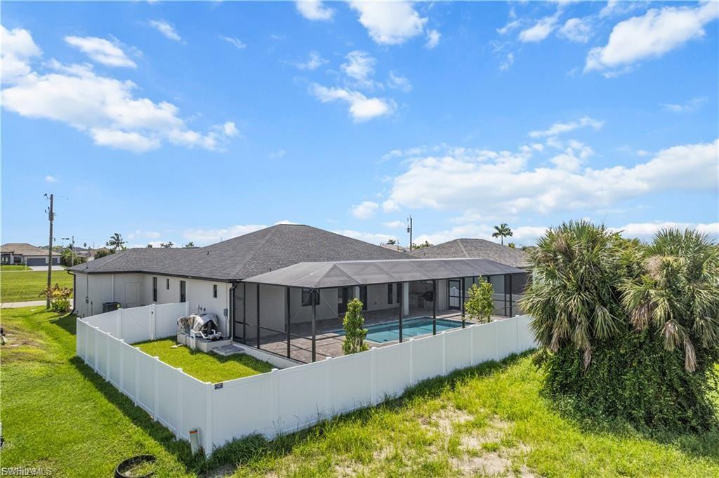 CAPE CORAL - Residential