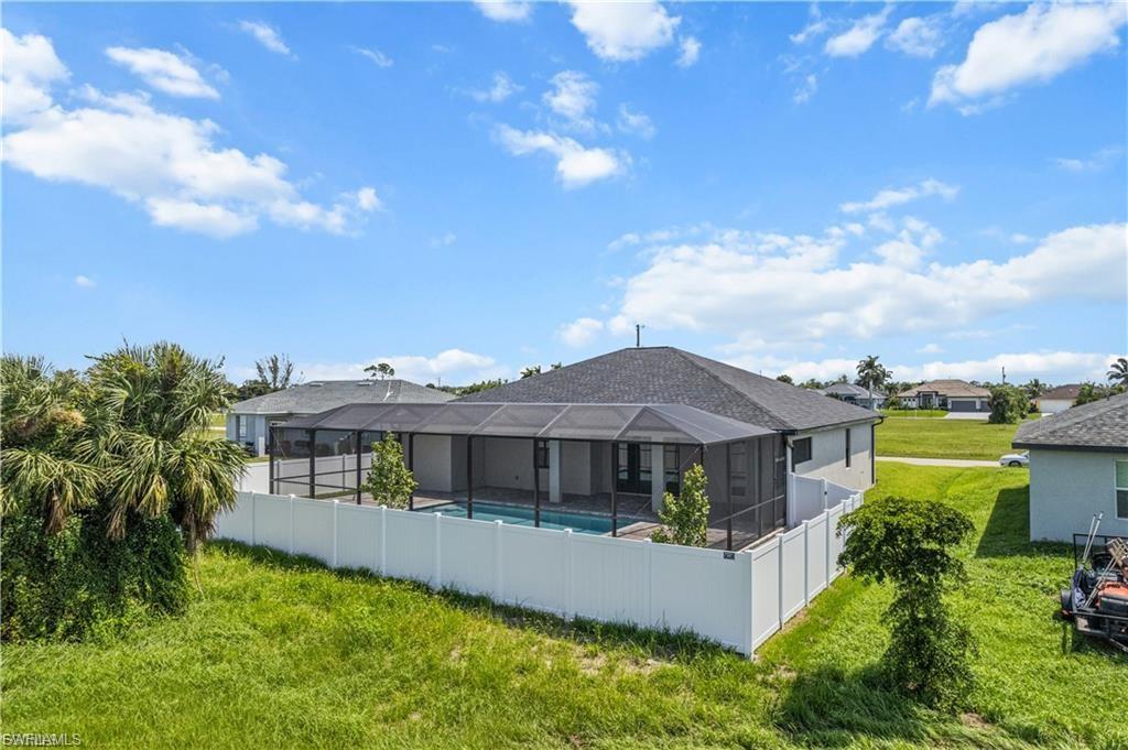 CAPE CORAL - Residential