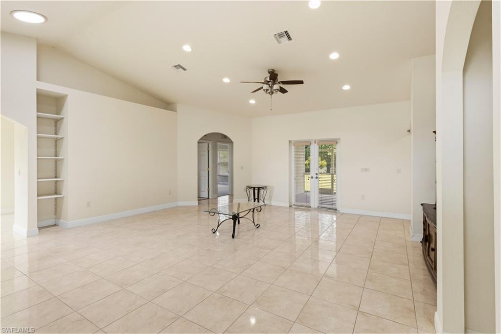 GOLDEN GATE ESTATES - Residential
