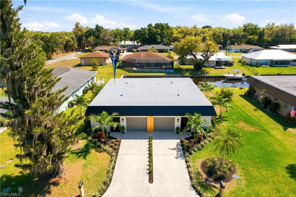 PARADISE SHORES - Residential Income