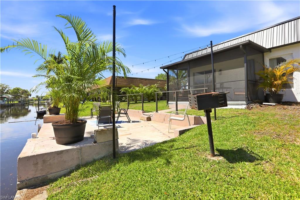 PARADISE SHORES - Residential Income