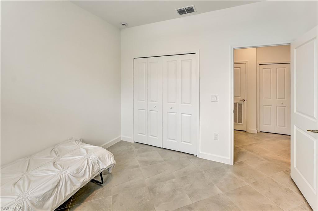 IBIS LANDING - Residential Lease
