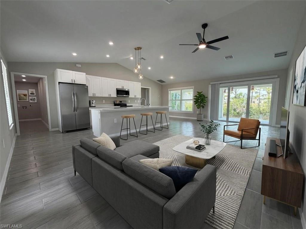 CAPE CORAL - Residential