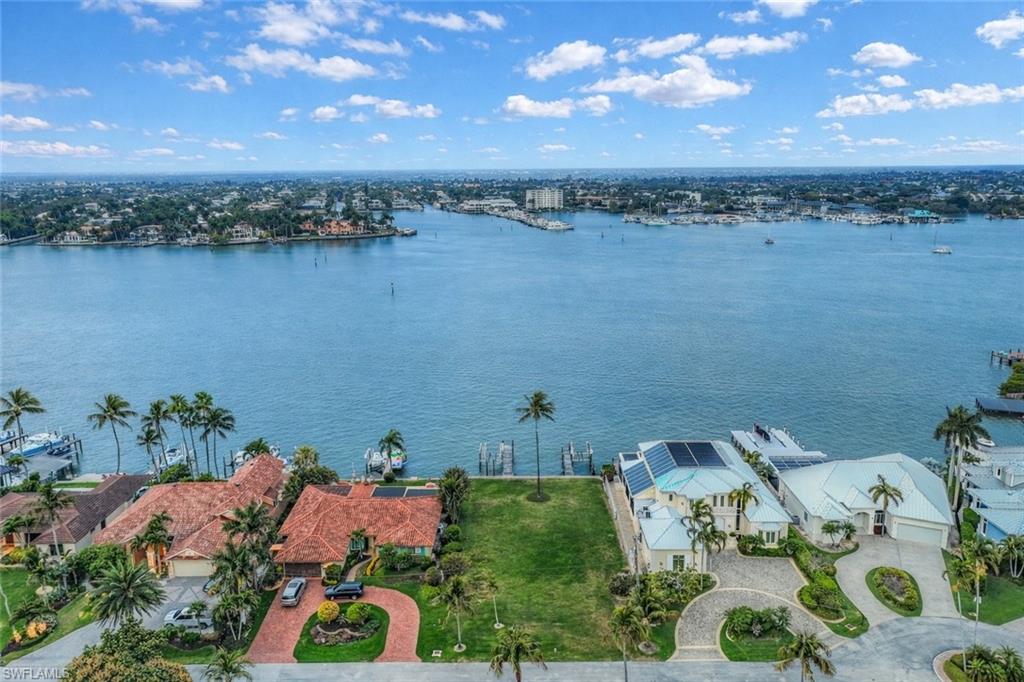 ROYAL HARBOR - Residential