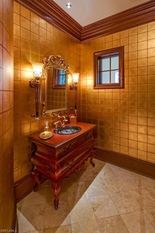 ESTATES AT BAY COLONY GOLF CLUB - Residential