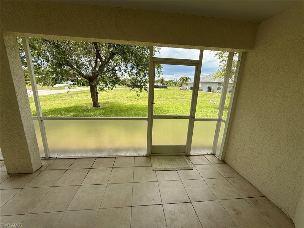 CAPE CORAL - Residential