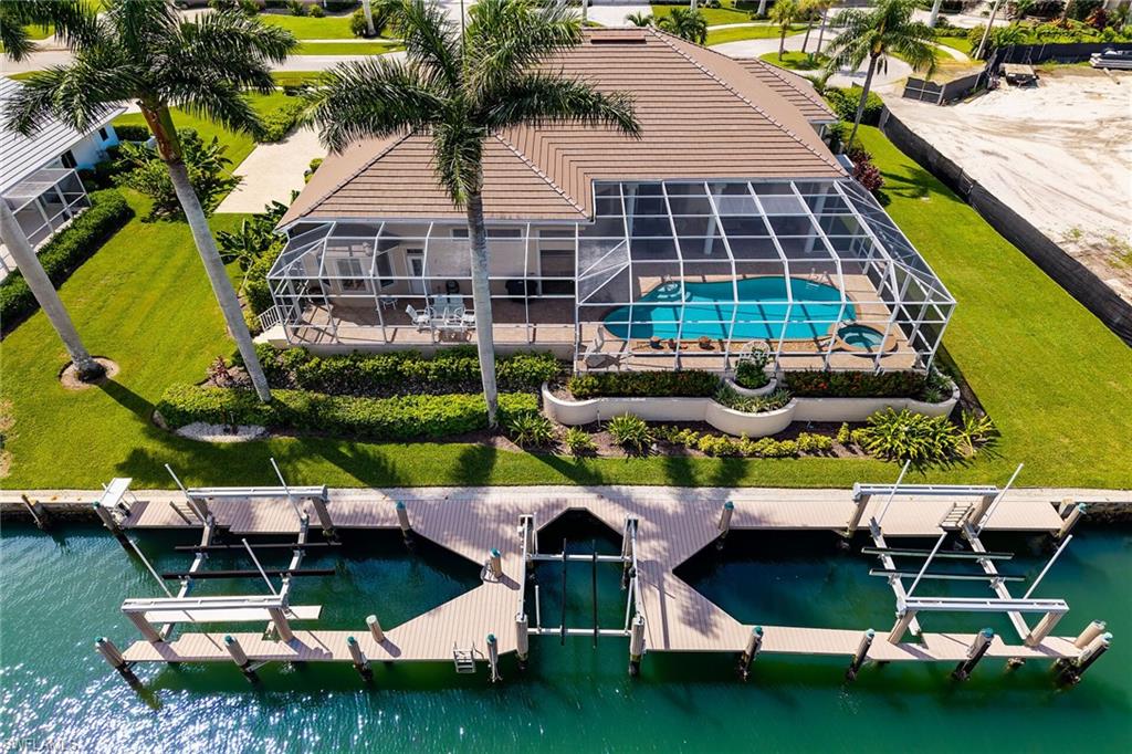 MARCO BEACH - Residential