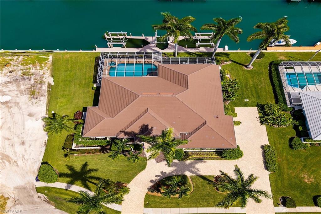 MARCO BEACH - Residential