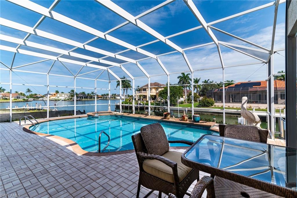 MARCO BEACH - Residential
