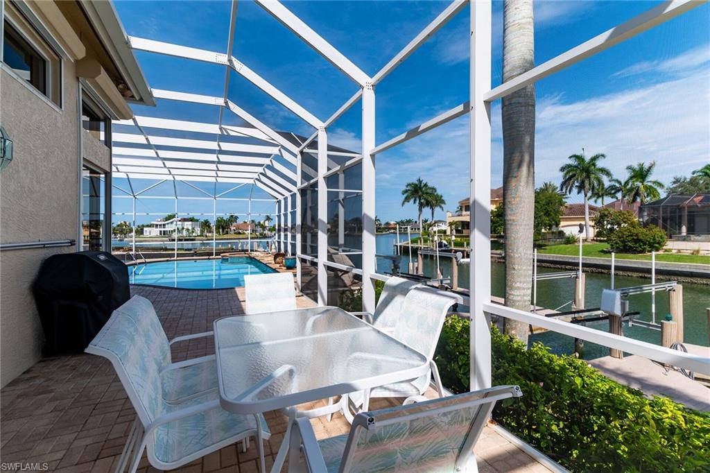 MARCO BEACH - Residential