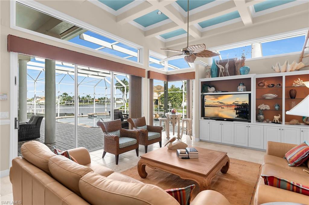 MARCO BEACH - Residential