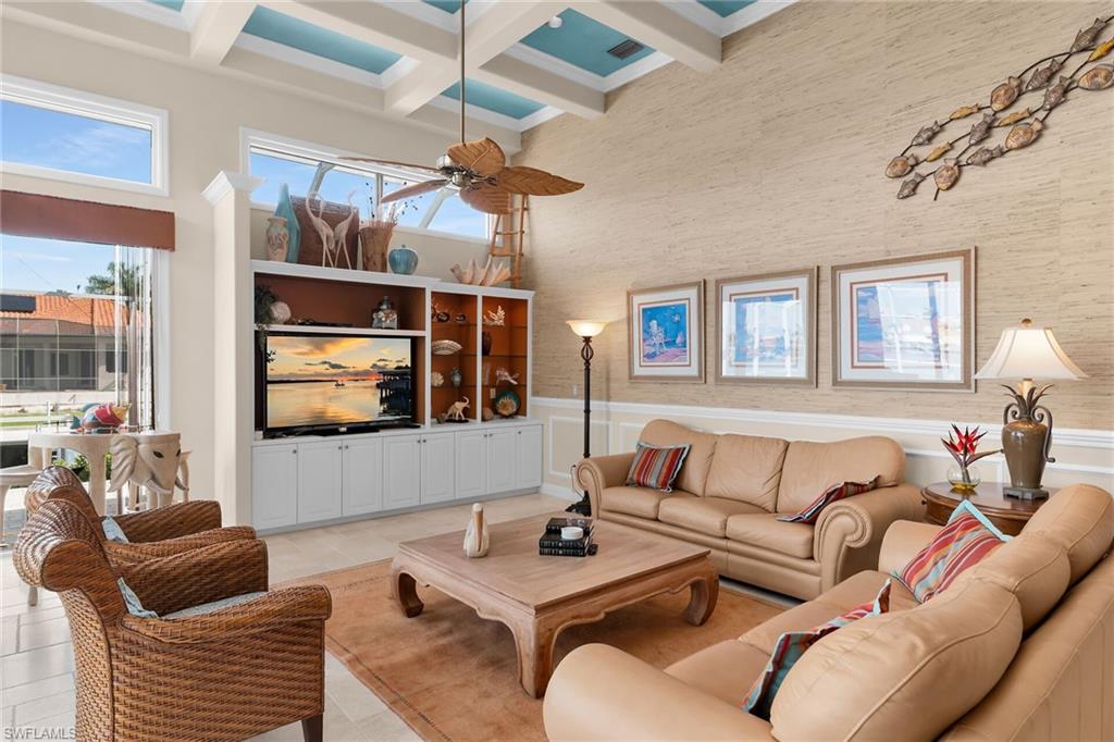 MARCO BEACH - Residential