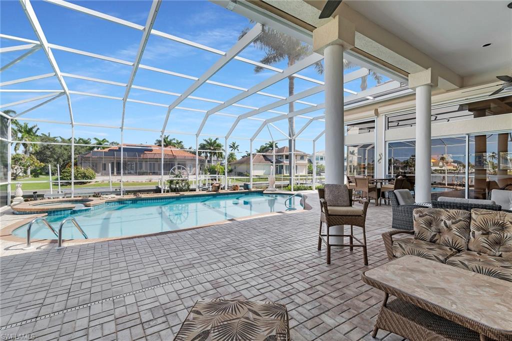 MARCO BEACH - Residential