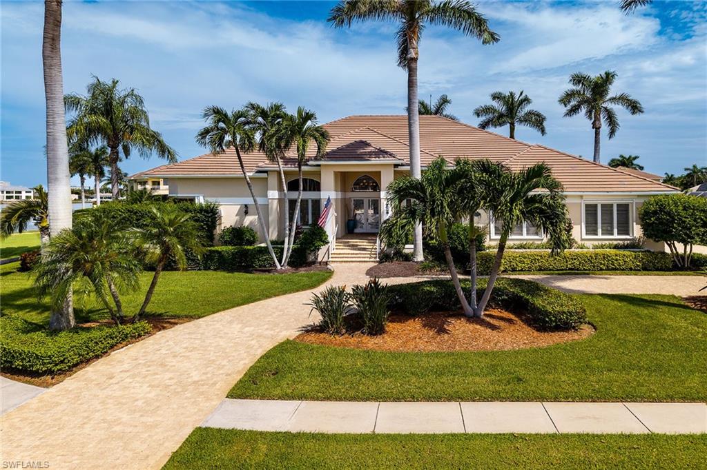 MARCO BEACH - Residential