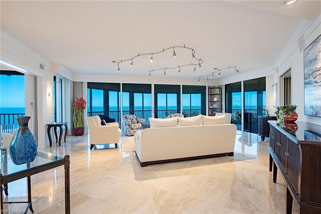 CONTESSA AT BAY COLONY - Residential