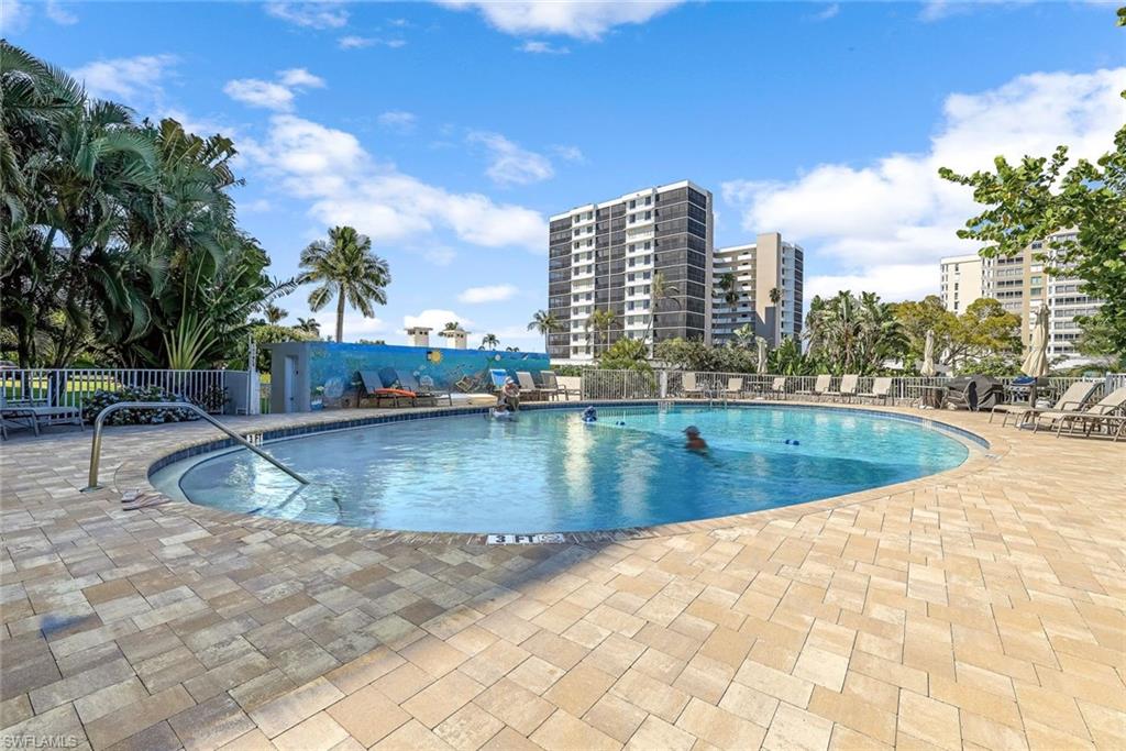 VANDERBILT TOWERS - Residential Lease