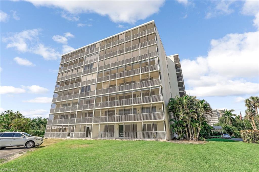 VANDERBILT TOWERS - Residential Lease