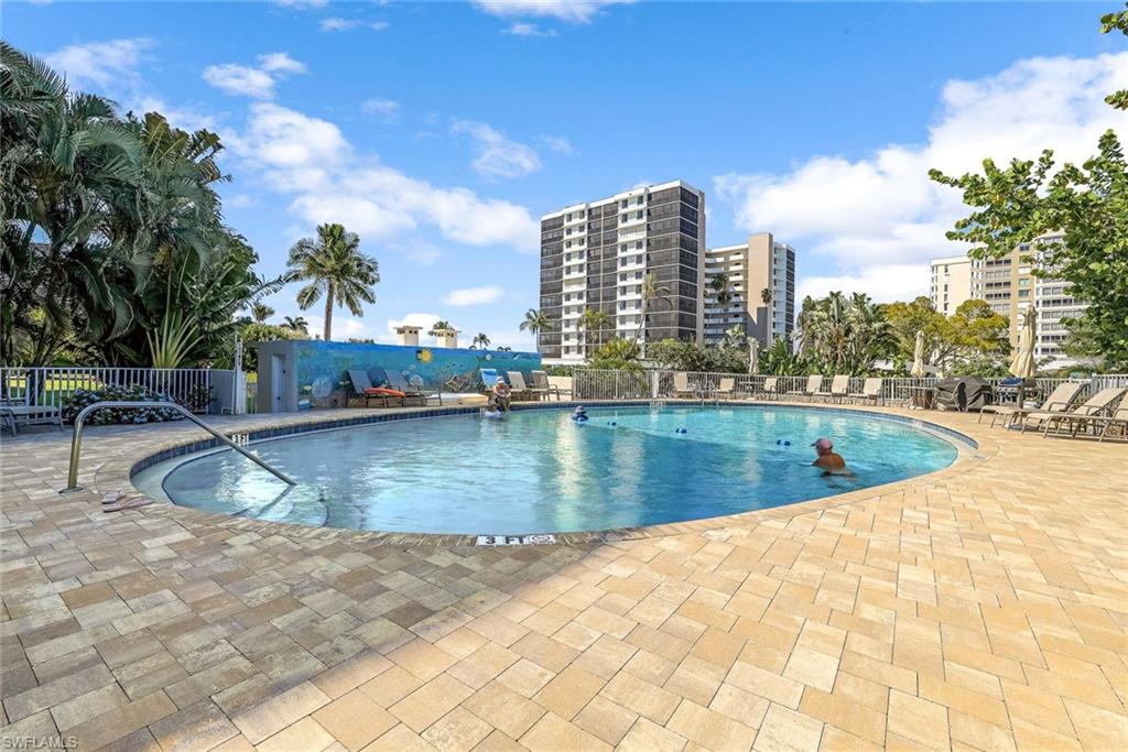 VANDERBILT TOWERS - Residential Lease