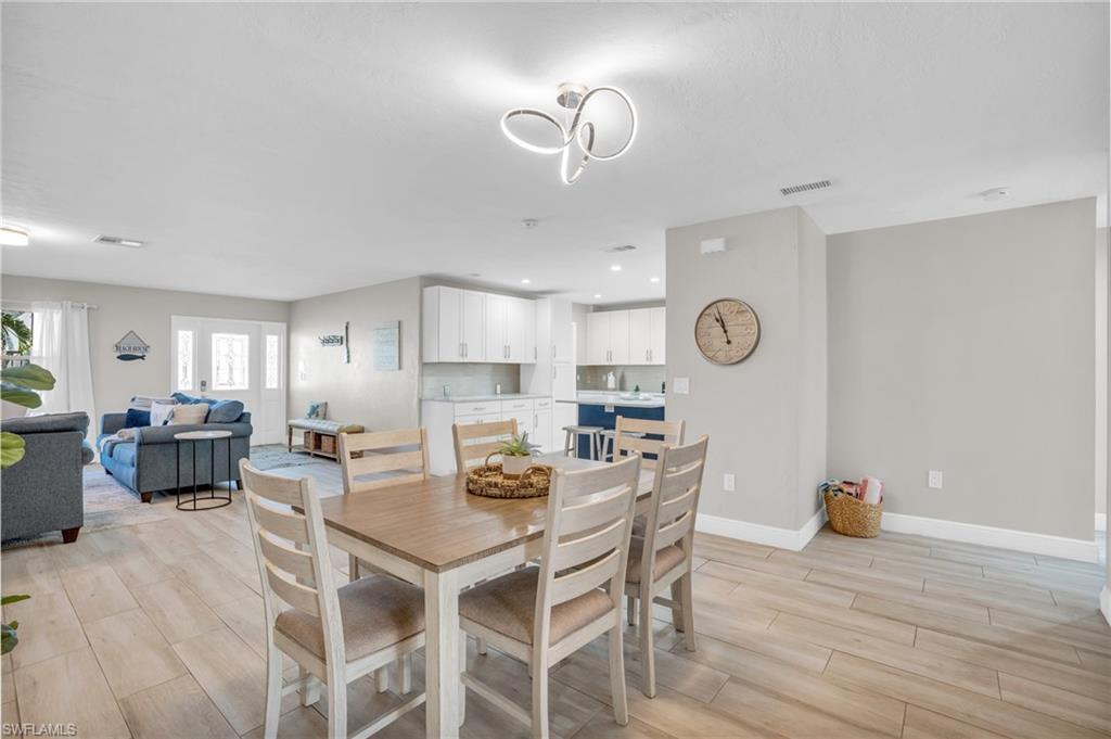 NAPLES PARK - Residential