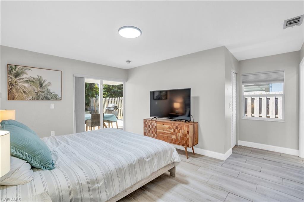 NAPLES PARK - Residential