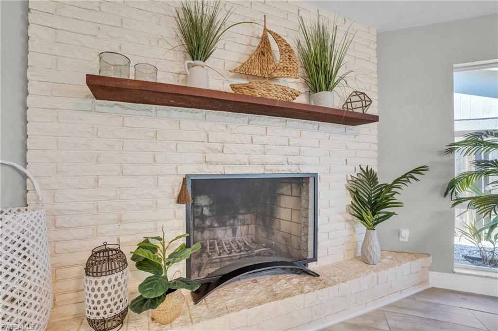 NAPLES PARK - Residential