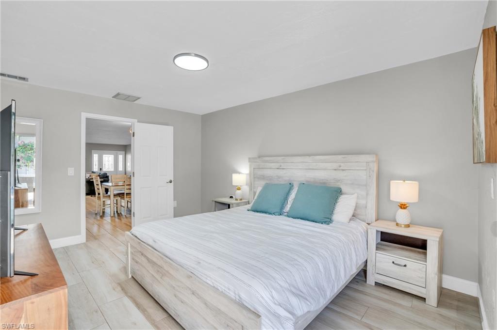 NAPLES PARK - Residential