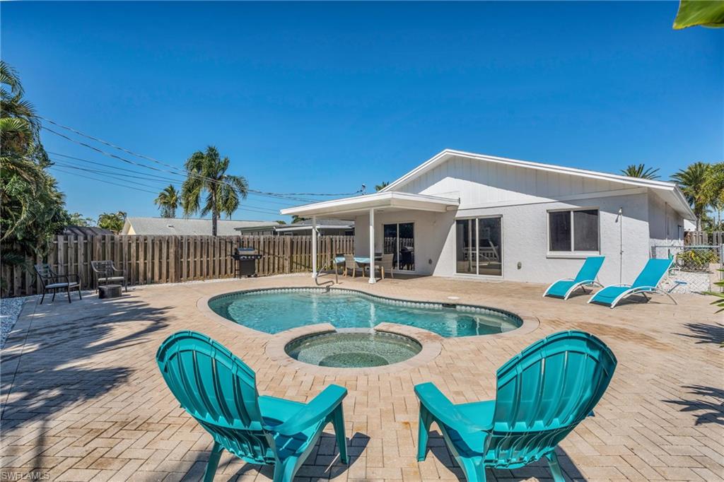 NAPLES PARK - Residential
