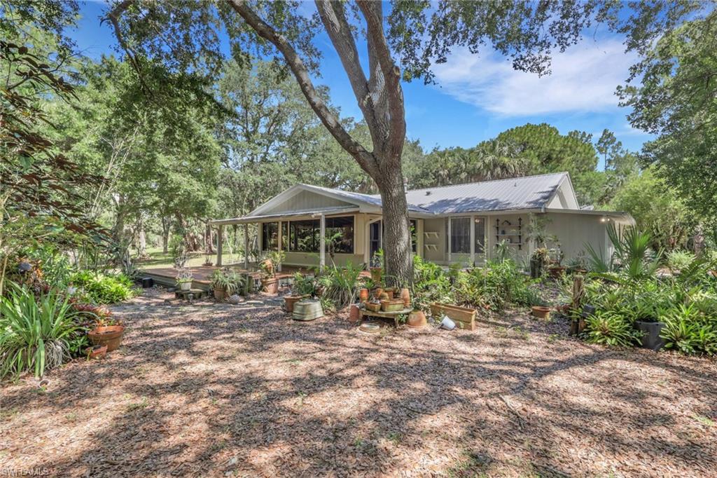 GOLDEN GATE ESTATES - Residential