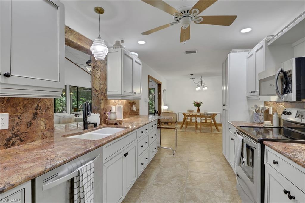 GOLDEN GATE ESTATES - Residential