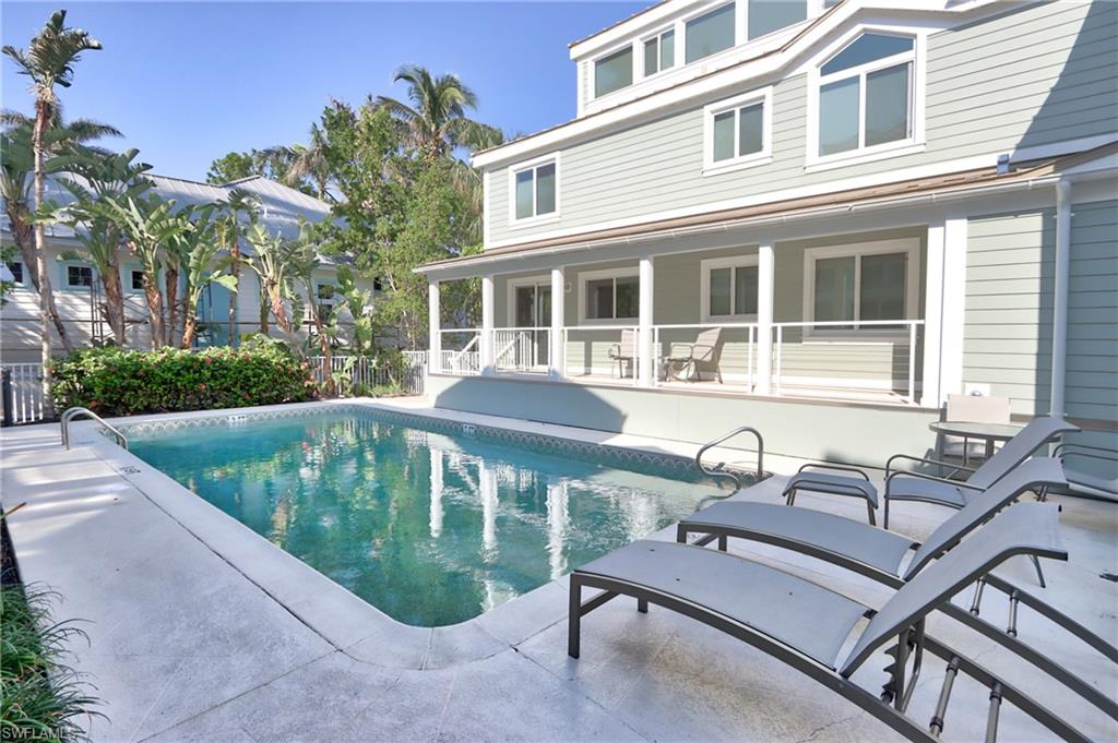 WINDWARD CAY - Residential Lease