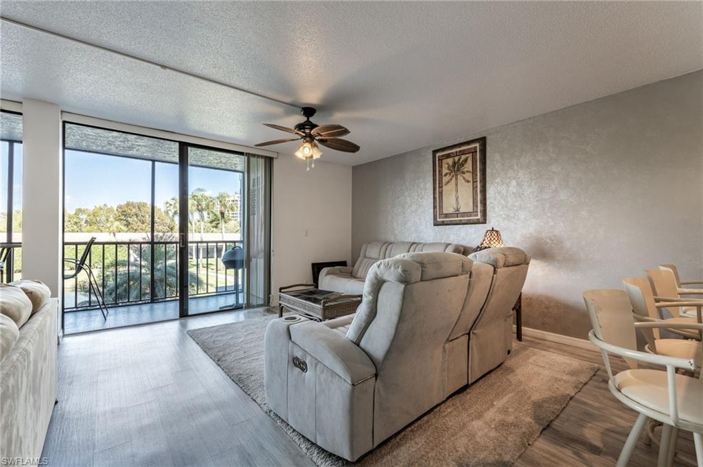 SCHOONER BAY - Residential