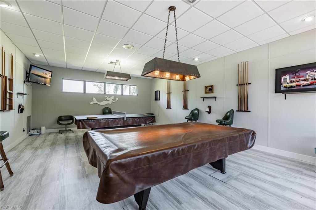 SCHOONER BAY - Residential