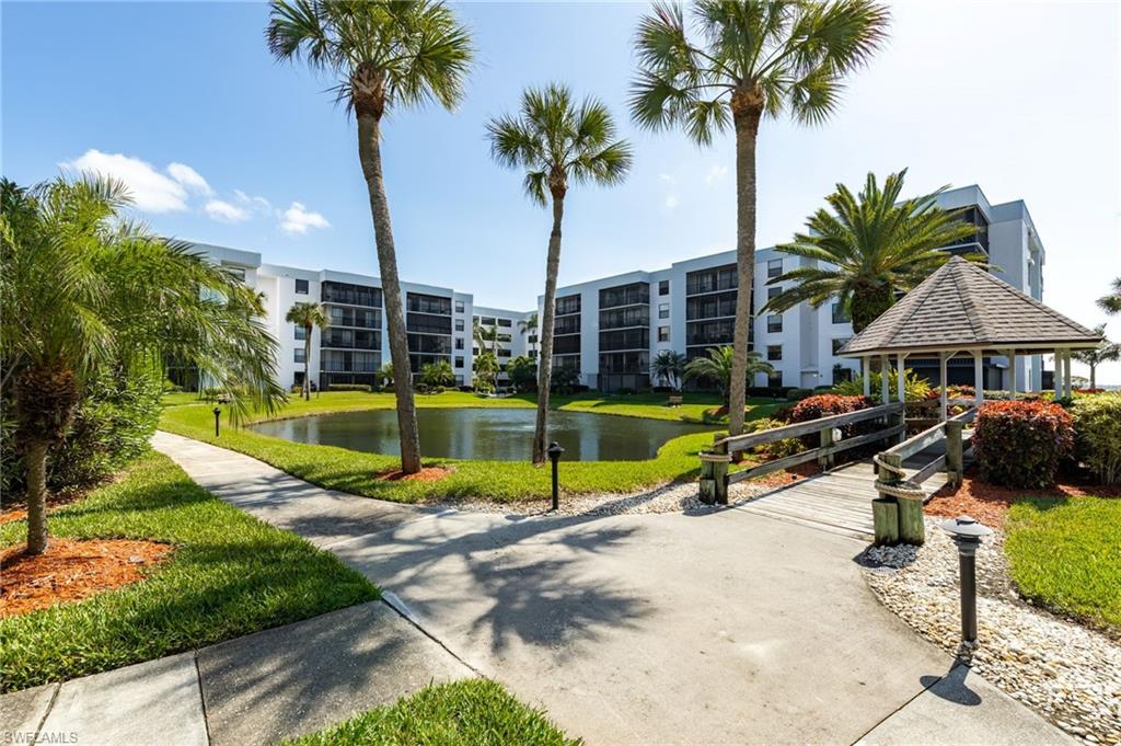 SCHOONER BAY - Residential